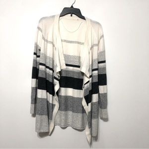 Woman’s Long Sleeve Open Front Cardigan Sz XS